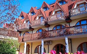 Agnes Hotel